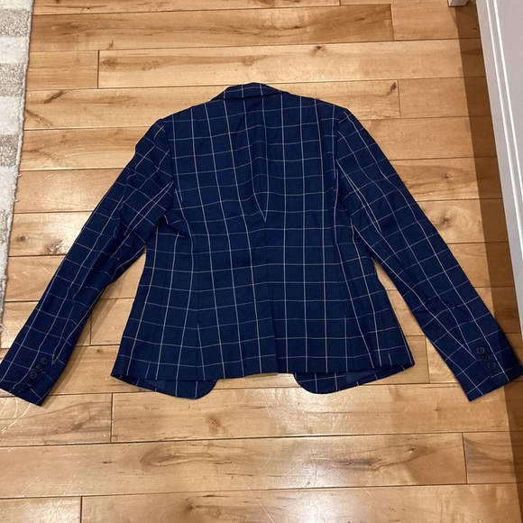 Never worn Banana Republic machine washable blazer - Picture 3 of 3